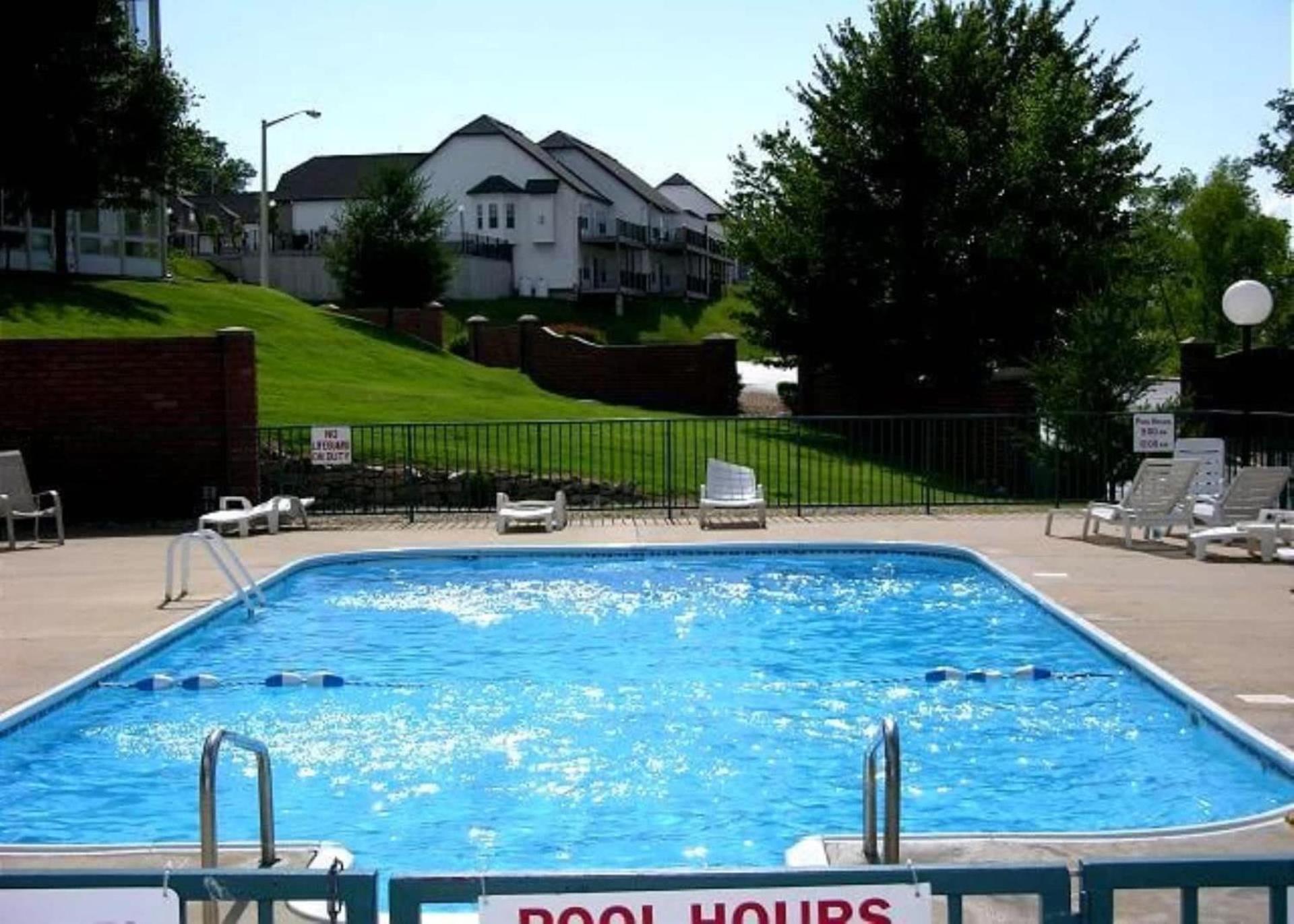Penthouse Thousand Hills Golf Front Condo With Pool Close To 76 And Sleeps 8 布蘭森 外观 照片